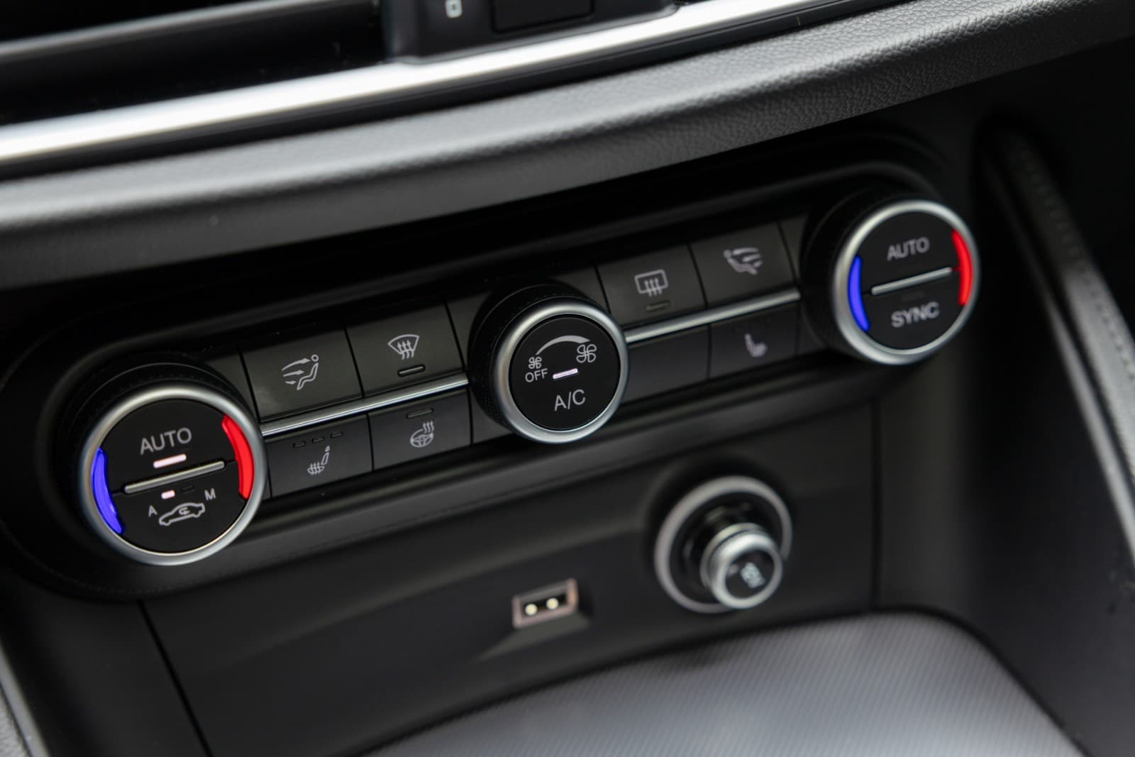 Alfa Romeo Stelvio - bilde 31