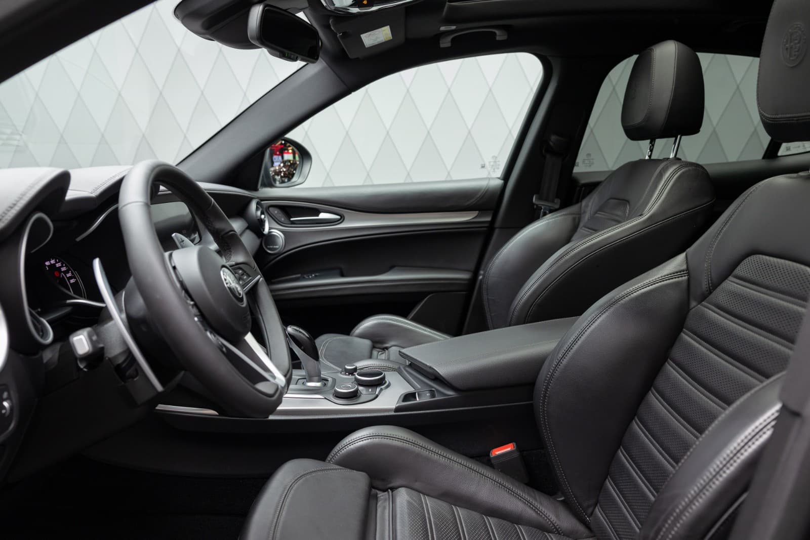 Alfa Romeo Stelvio - bilde 18