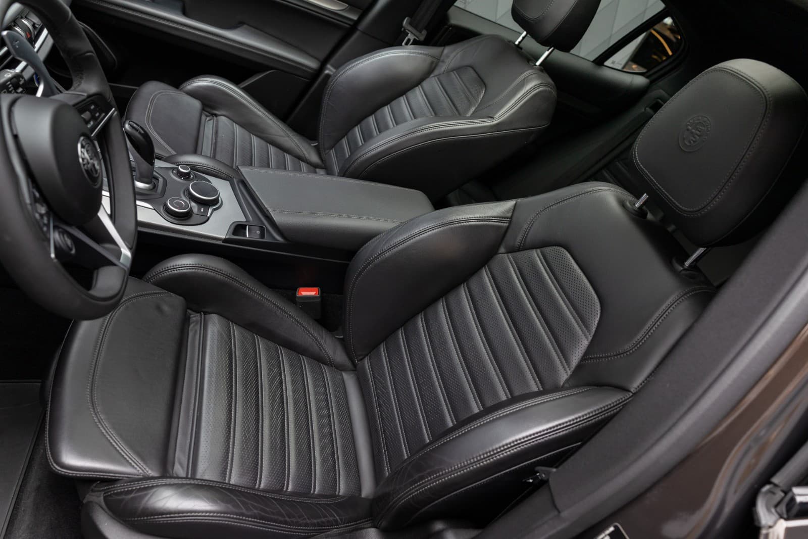 Alfa Romeo Stelvio - bilde 19