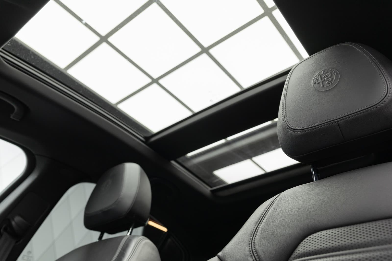 Alfa Romeo Stelvio - bilde 22