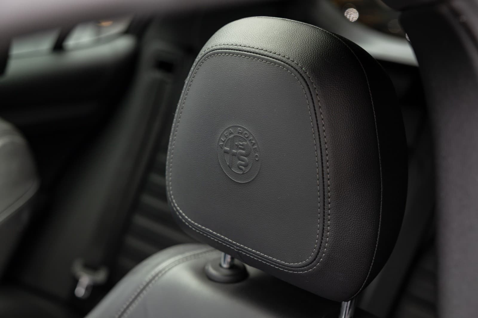 Alfa Romeo Stelvio - bilde 20