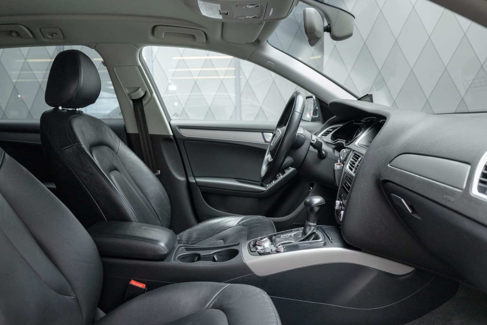 Audi A4 - bilde 25
