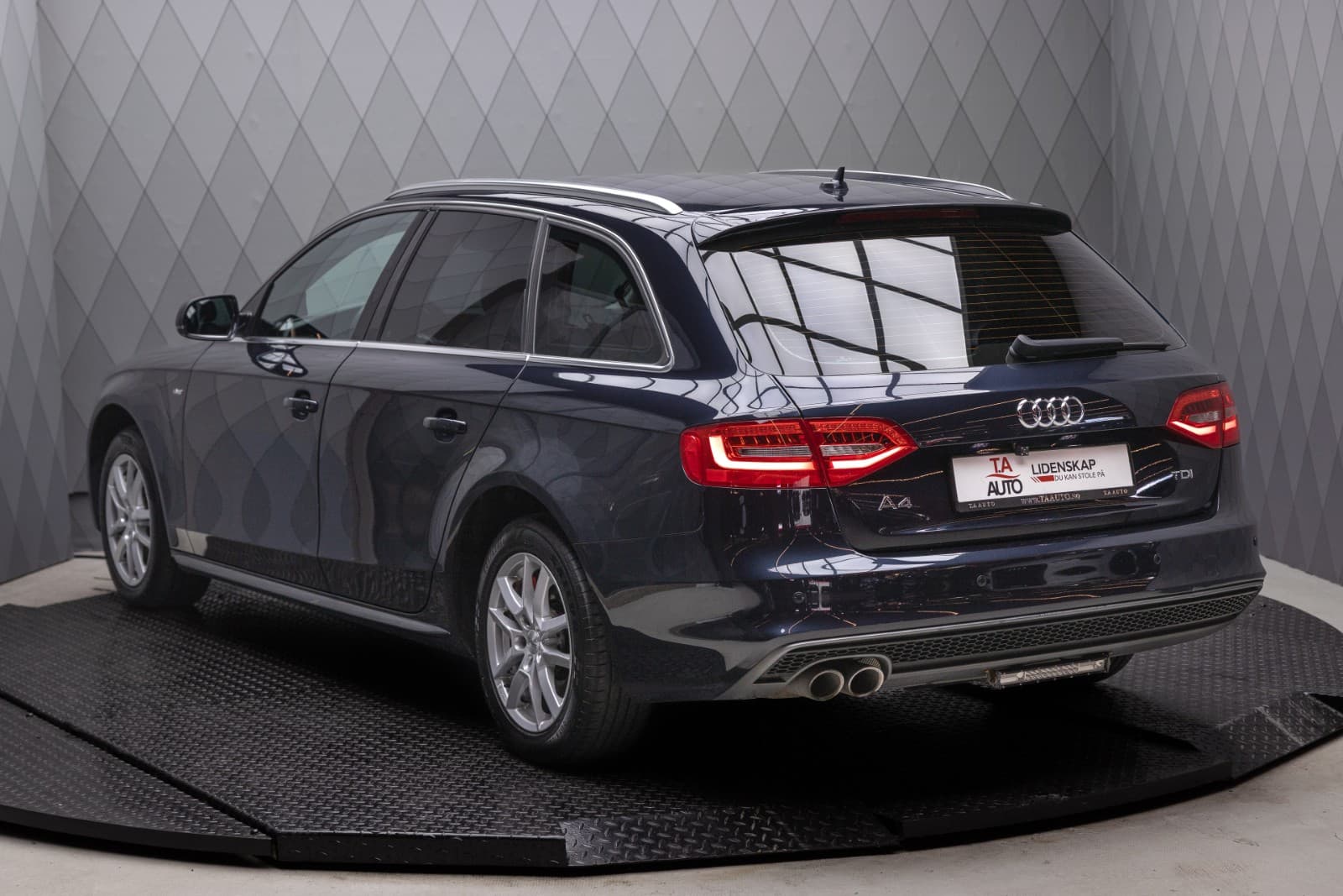 Audi A4 - bilde 1