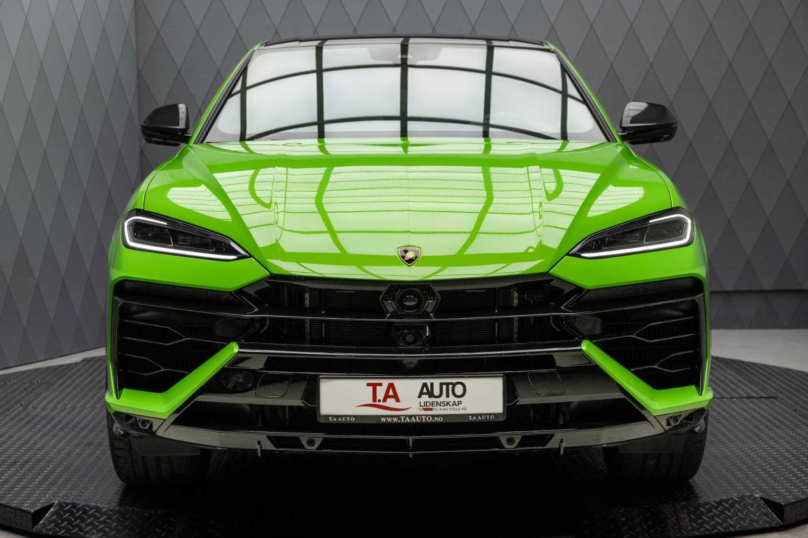 Lamborghini Urus - bilde 5