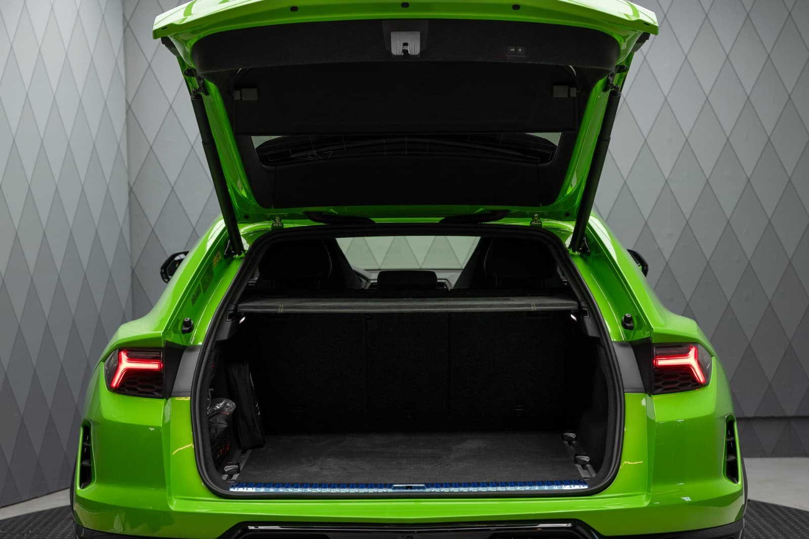 Lamborghini Urus - bilde 18