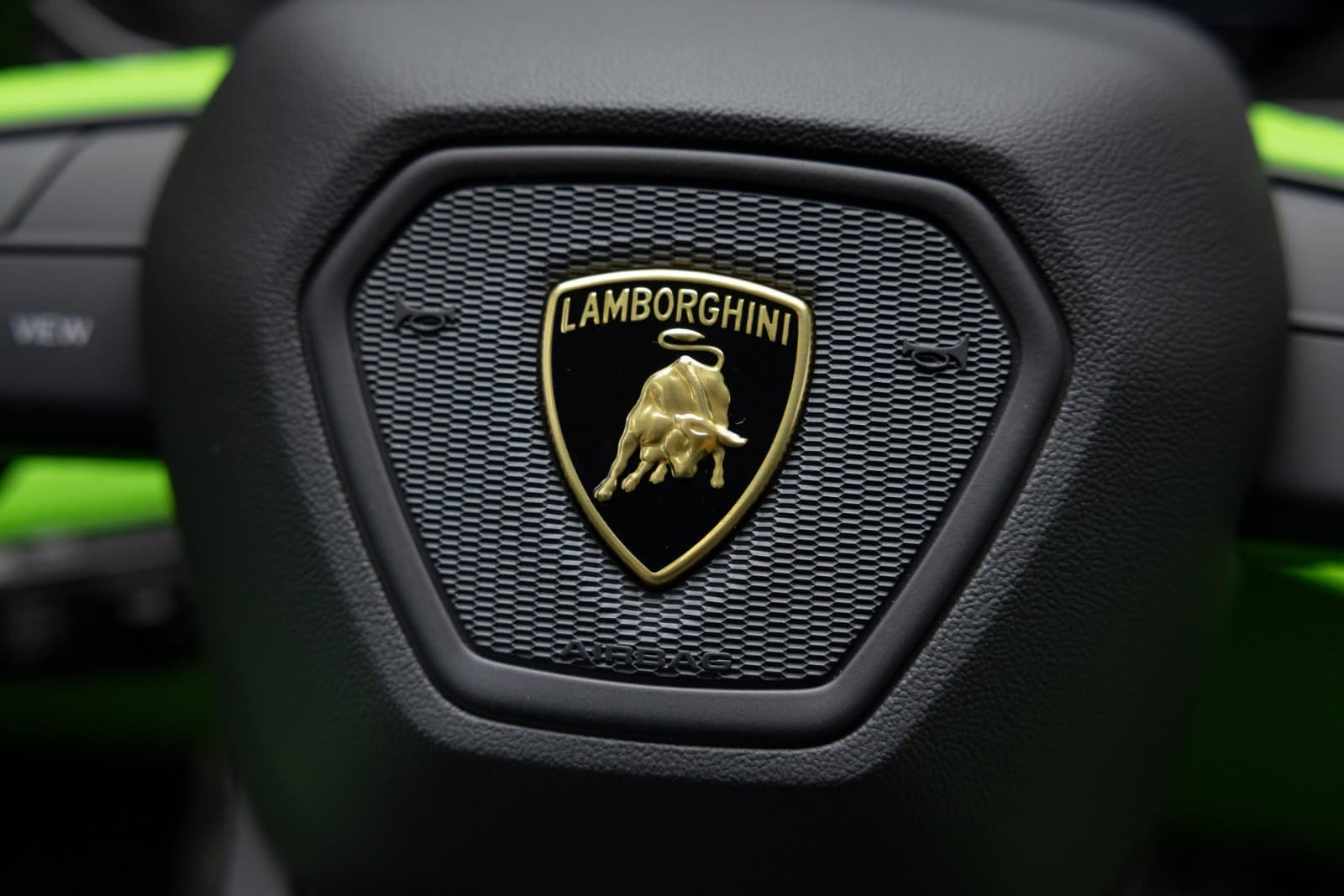 Lamborghini Urus - bilde 35