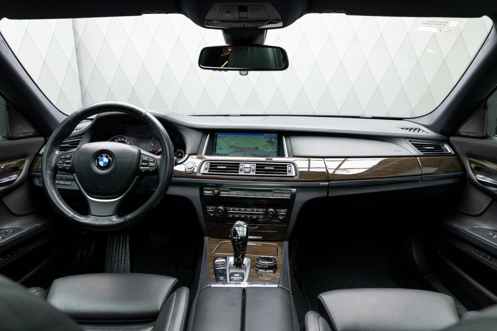 BMW 7-serie - bilde 17