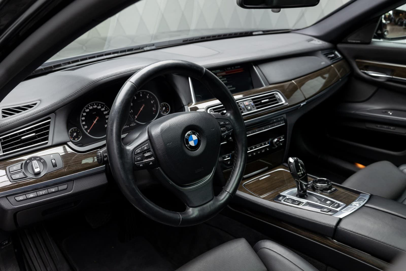 BMW 7-serie - bilde 23