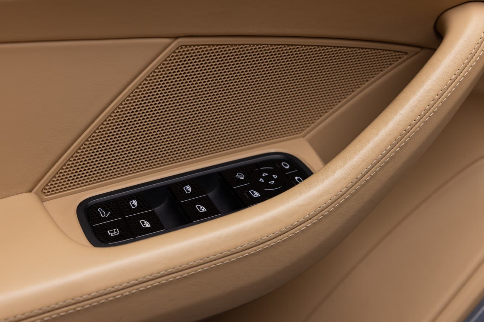 Porsche Panamera - bilde 17