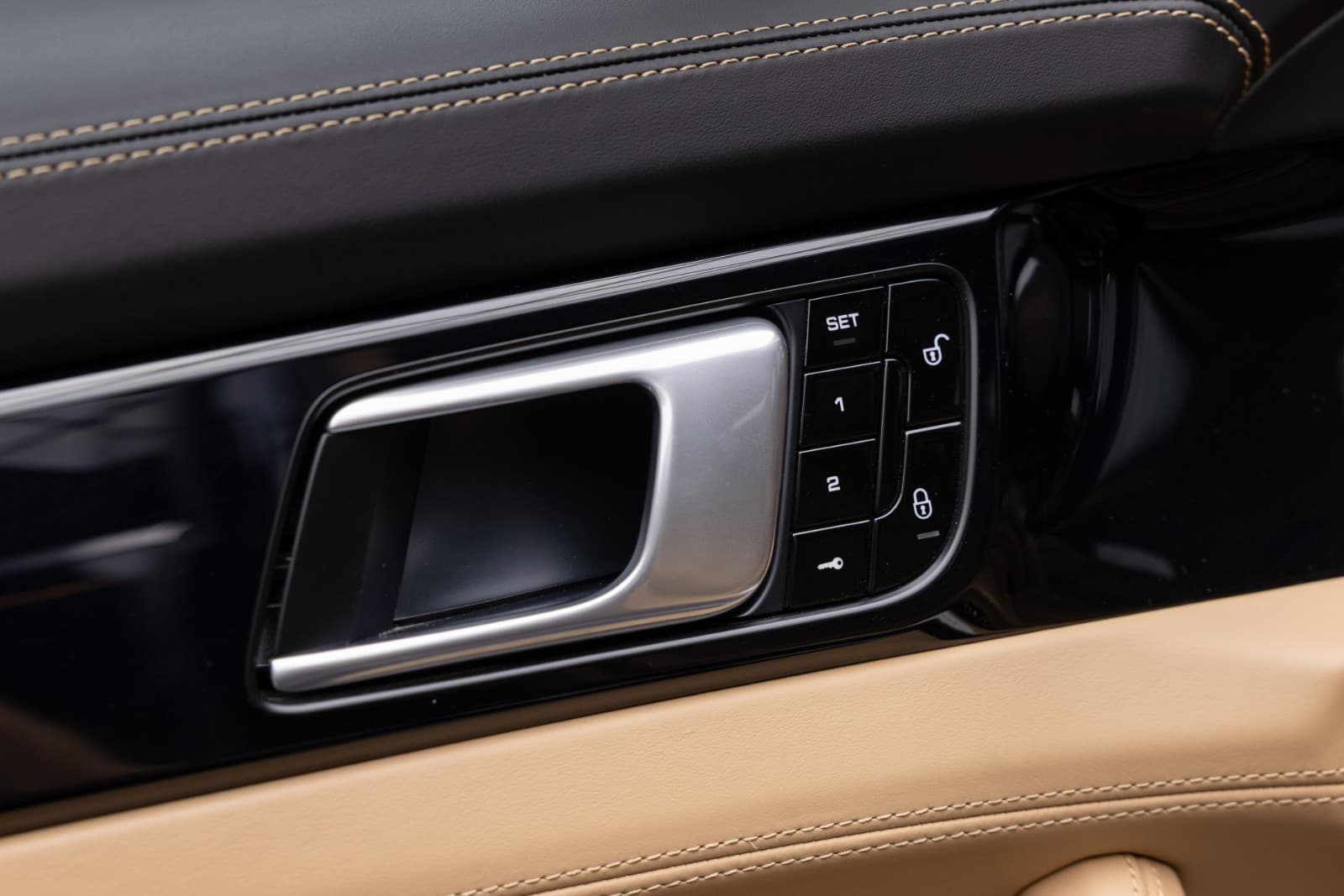 Porsche Panamera - bilde 16