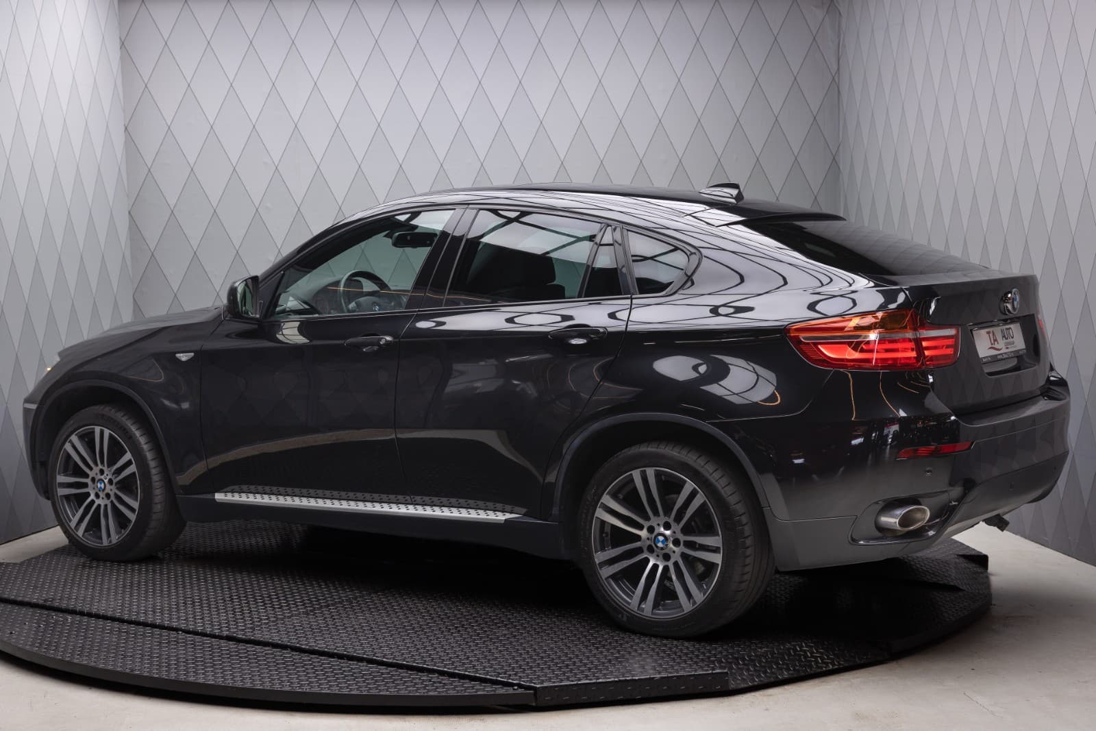 BMW X6 - bilde 8