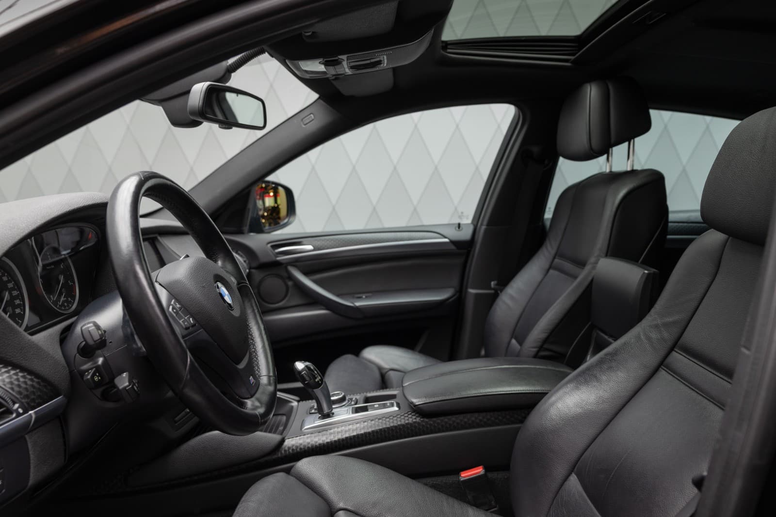 BMW X6 - bilde 17