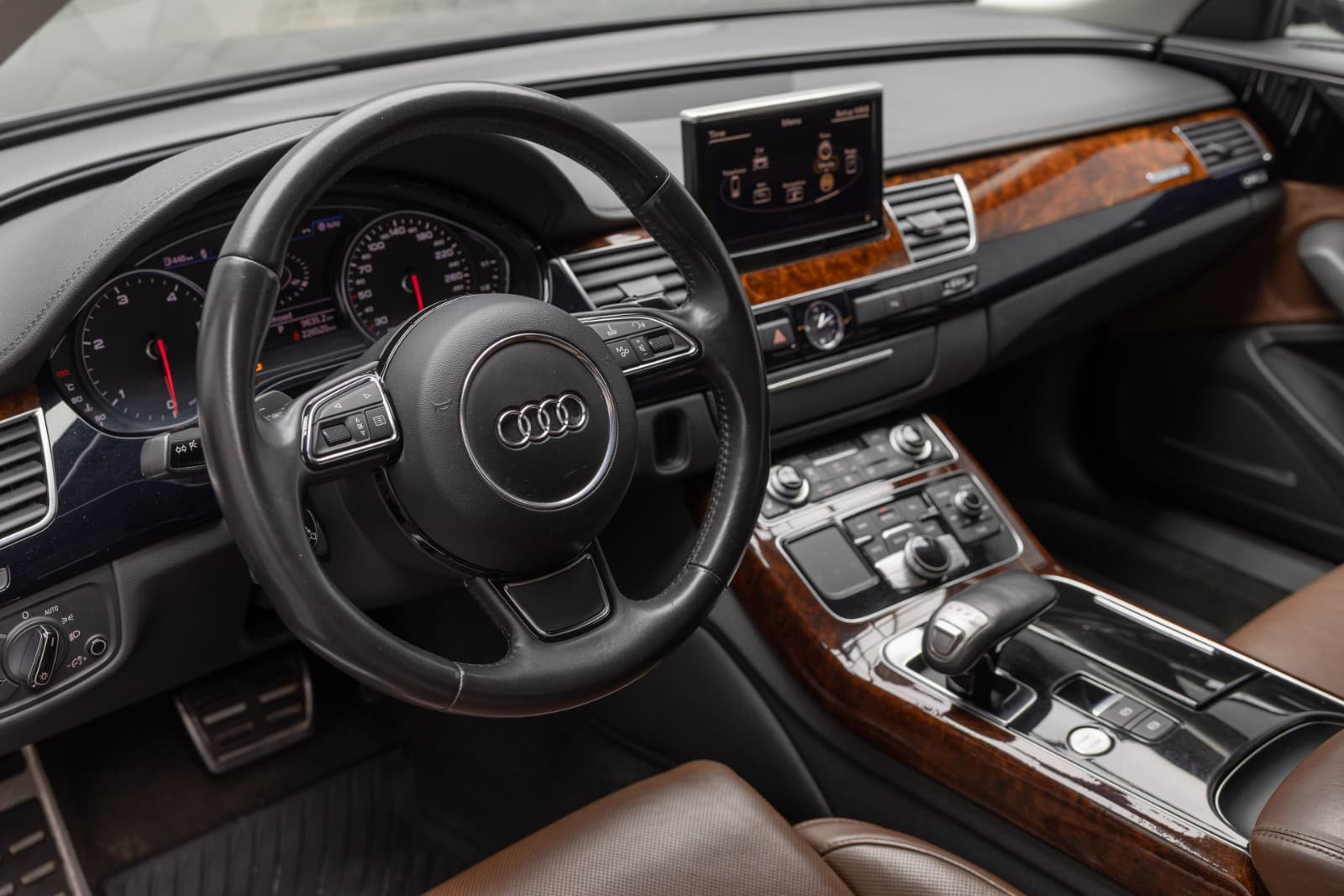 Audi A8 - bilde 15