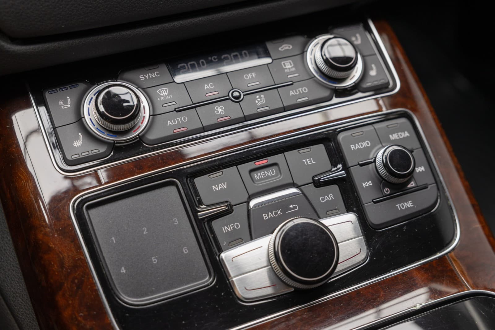 Audi A8 - bilde 20