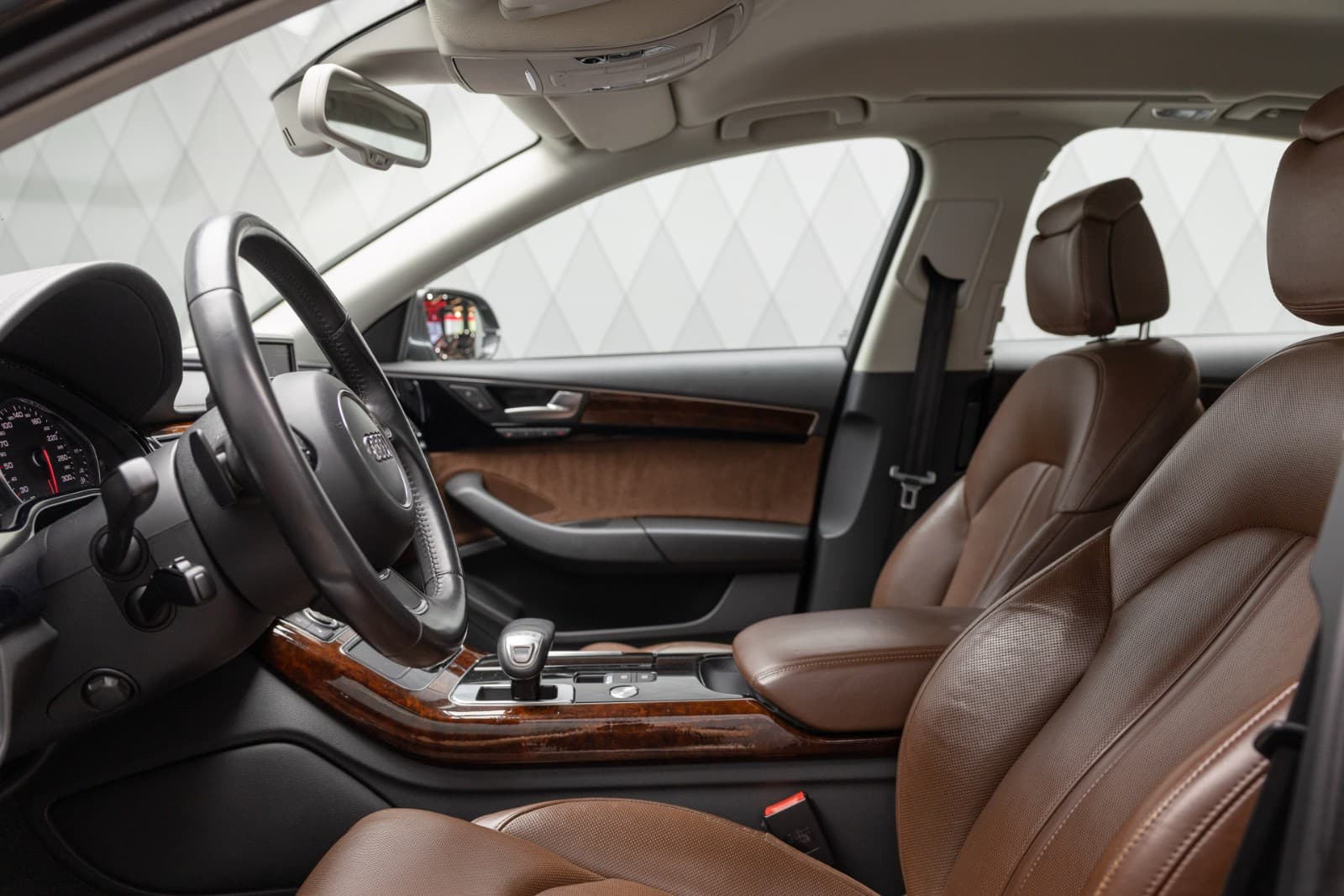 Audi A8 - bilde 16