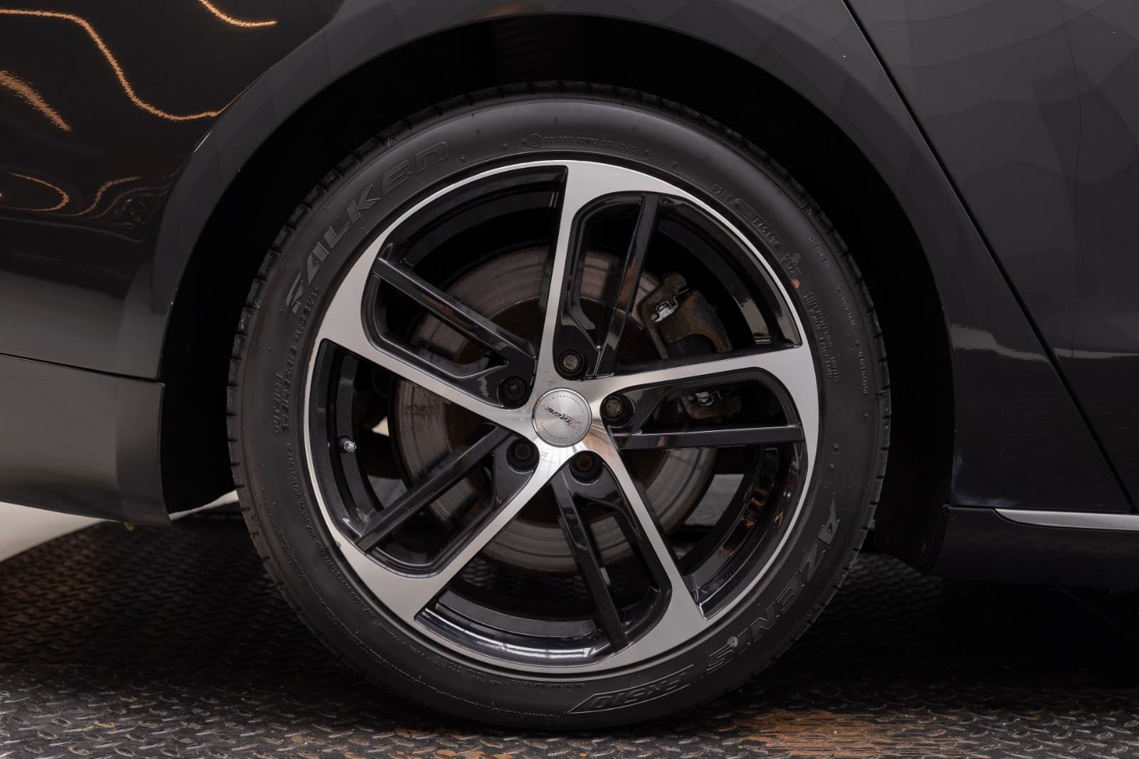 Audi A8 - bilde 11