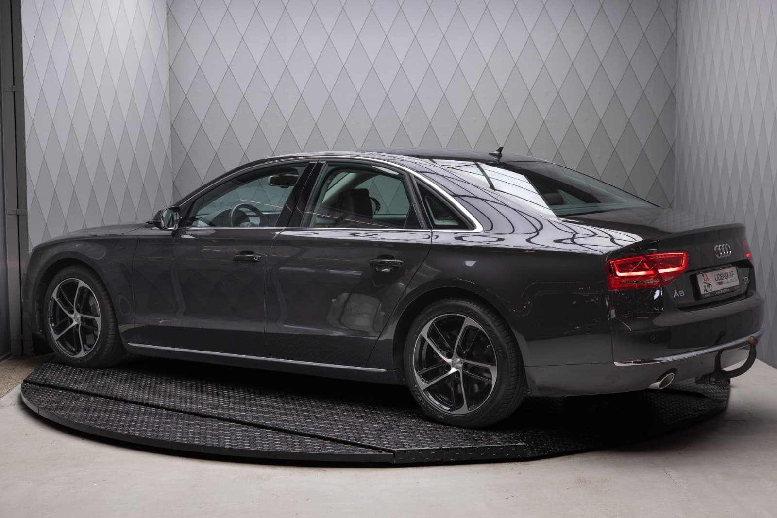 Audi A8 - bilde 8