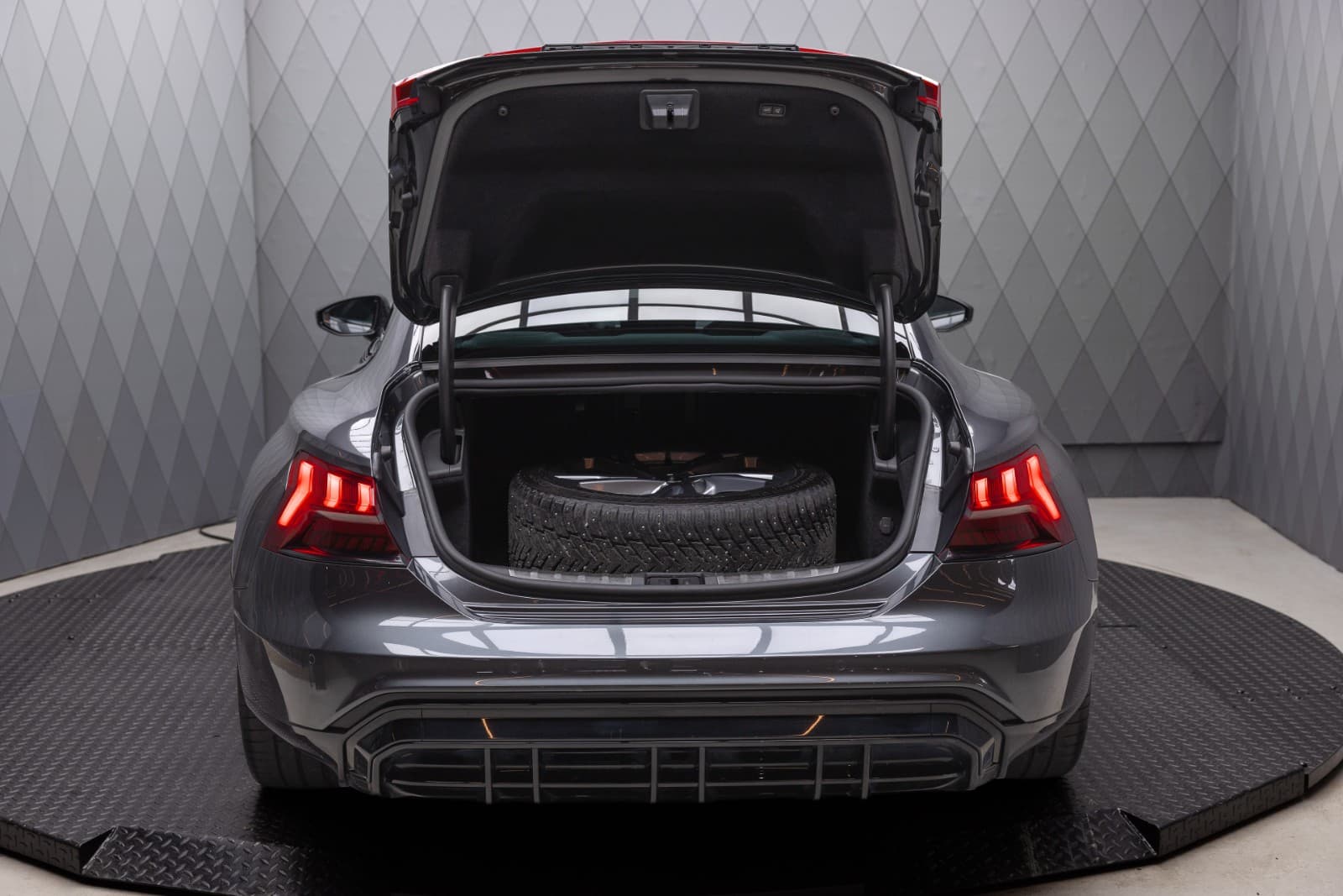 Audi e-tron GT - bilde 10