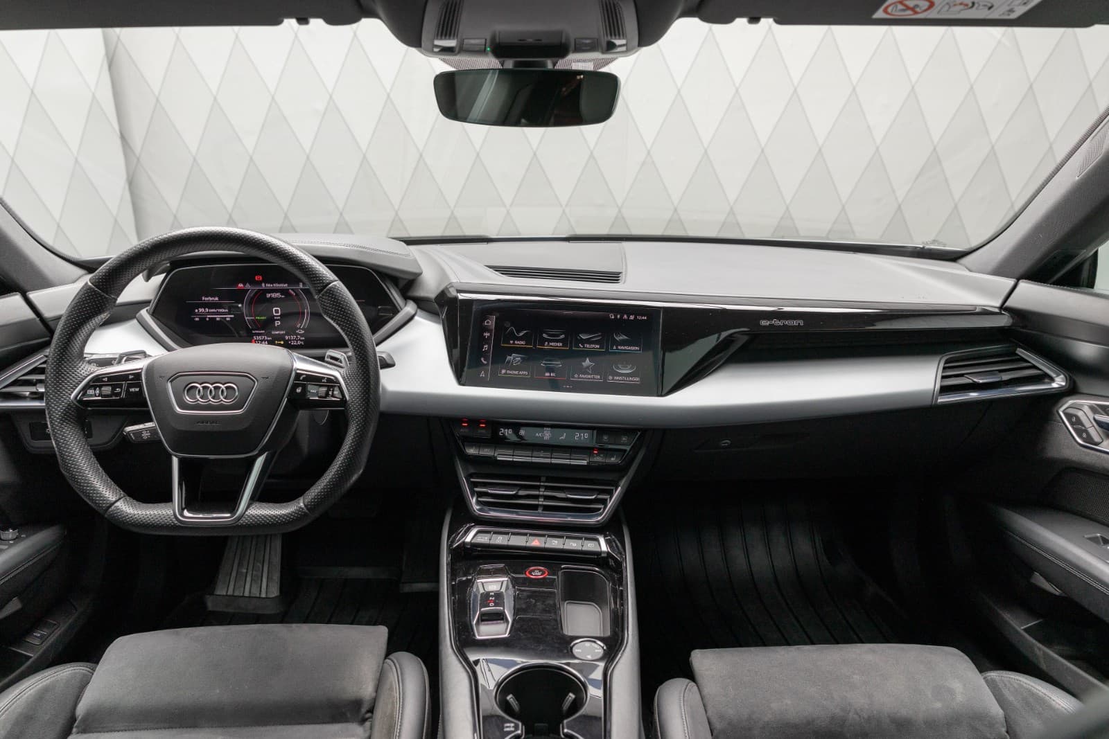 Audi e-tron GT - bilde 16