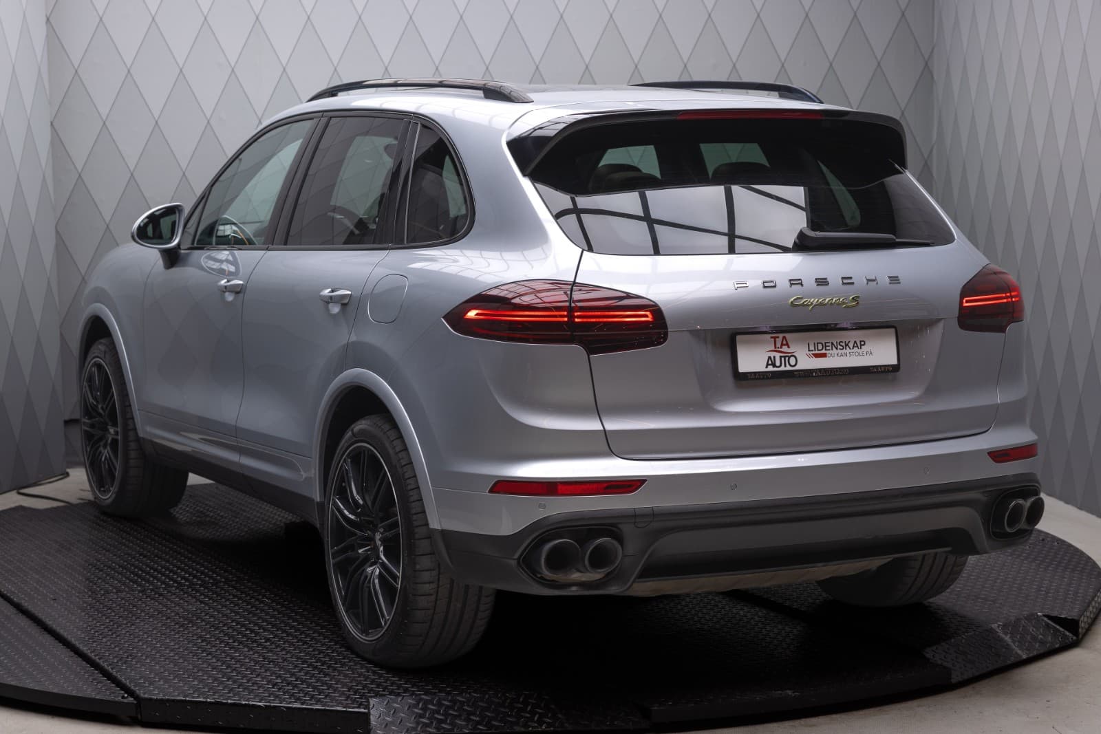 Porsche Cayenne S