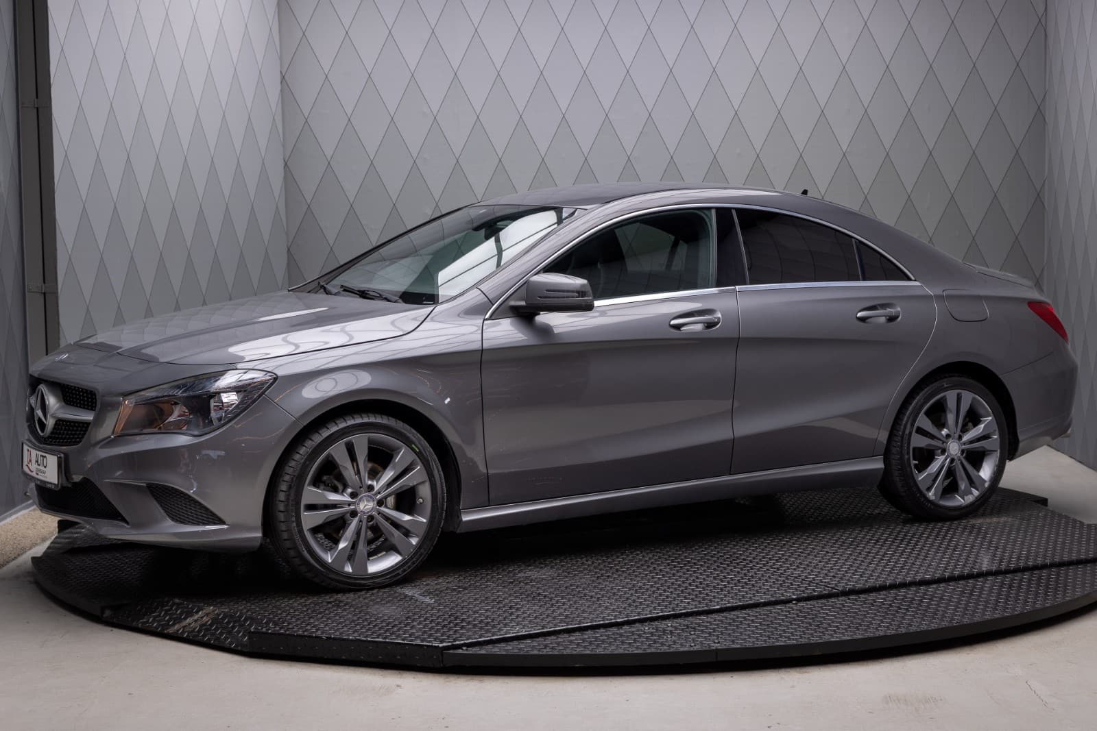 Mercedes-Benz CLA180 - bilde 2