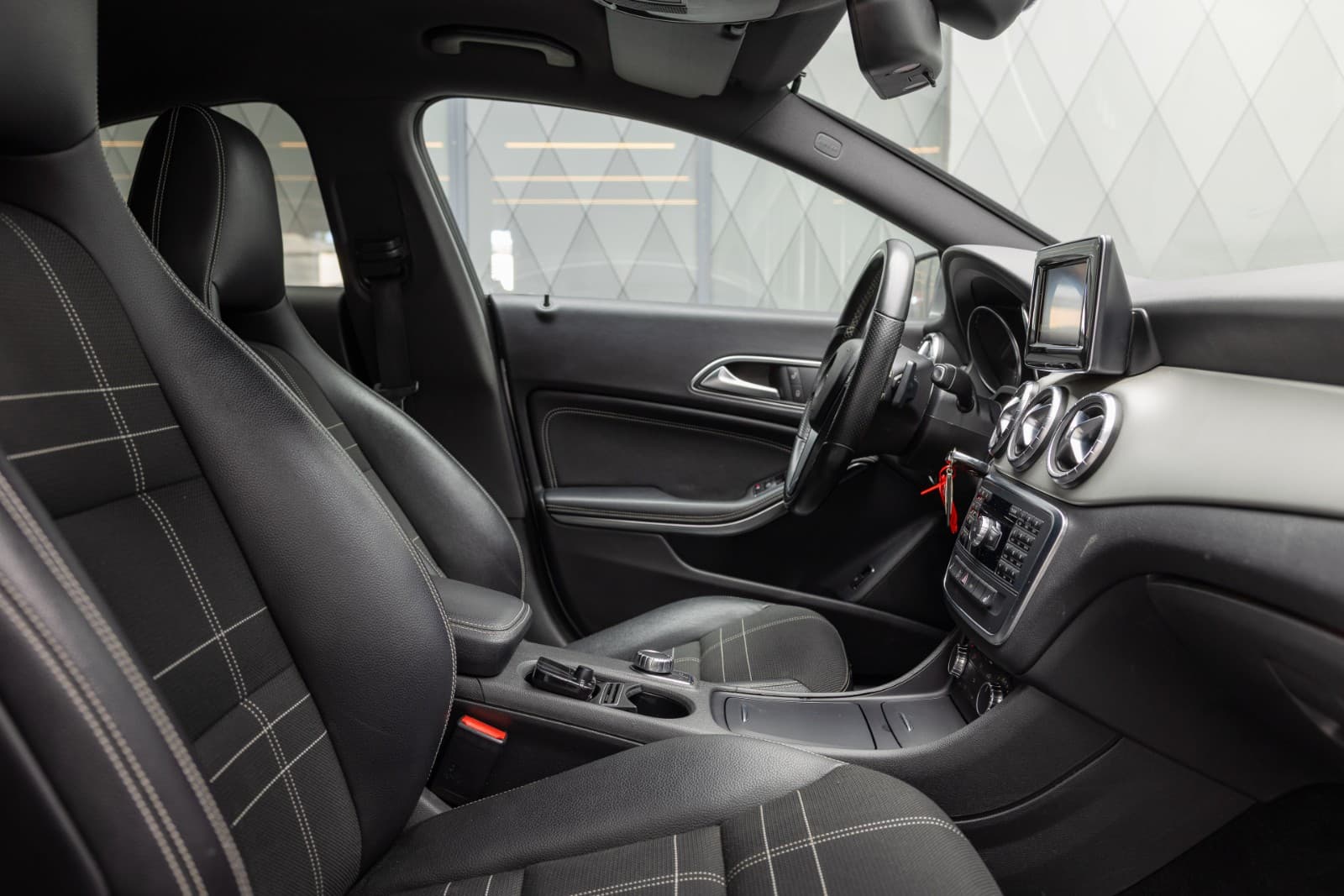 Mercedes-Benz CLA180 - bilde 26