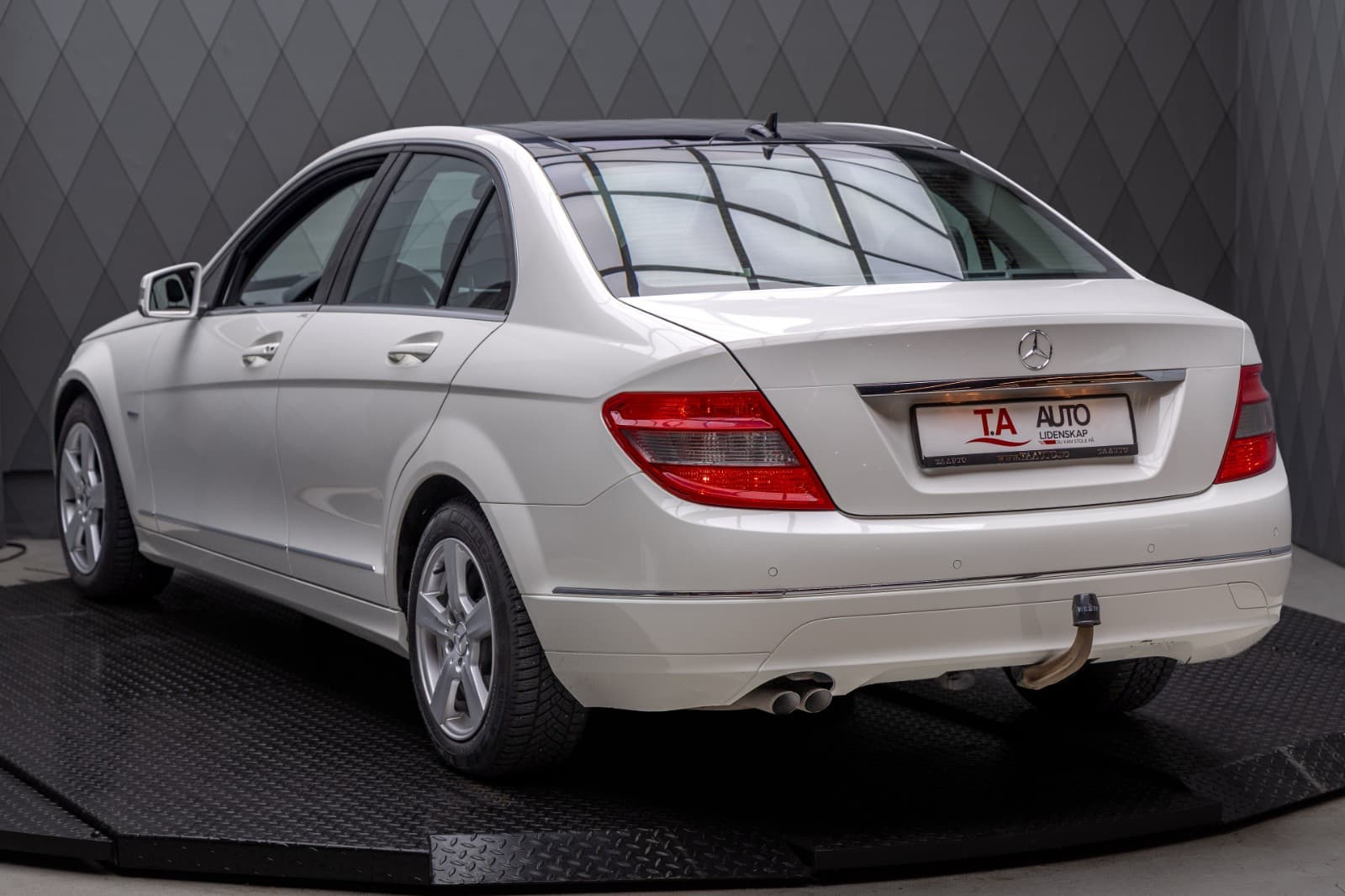 Mercedes-Benz C200 d - bilde 1