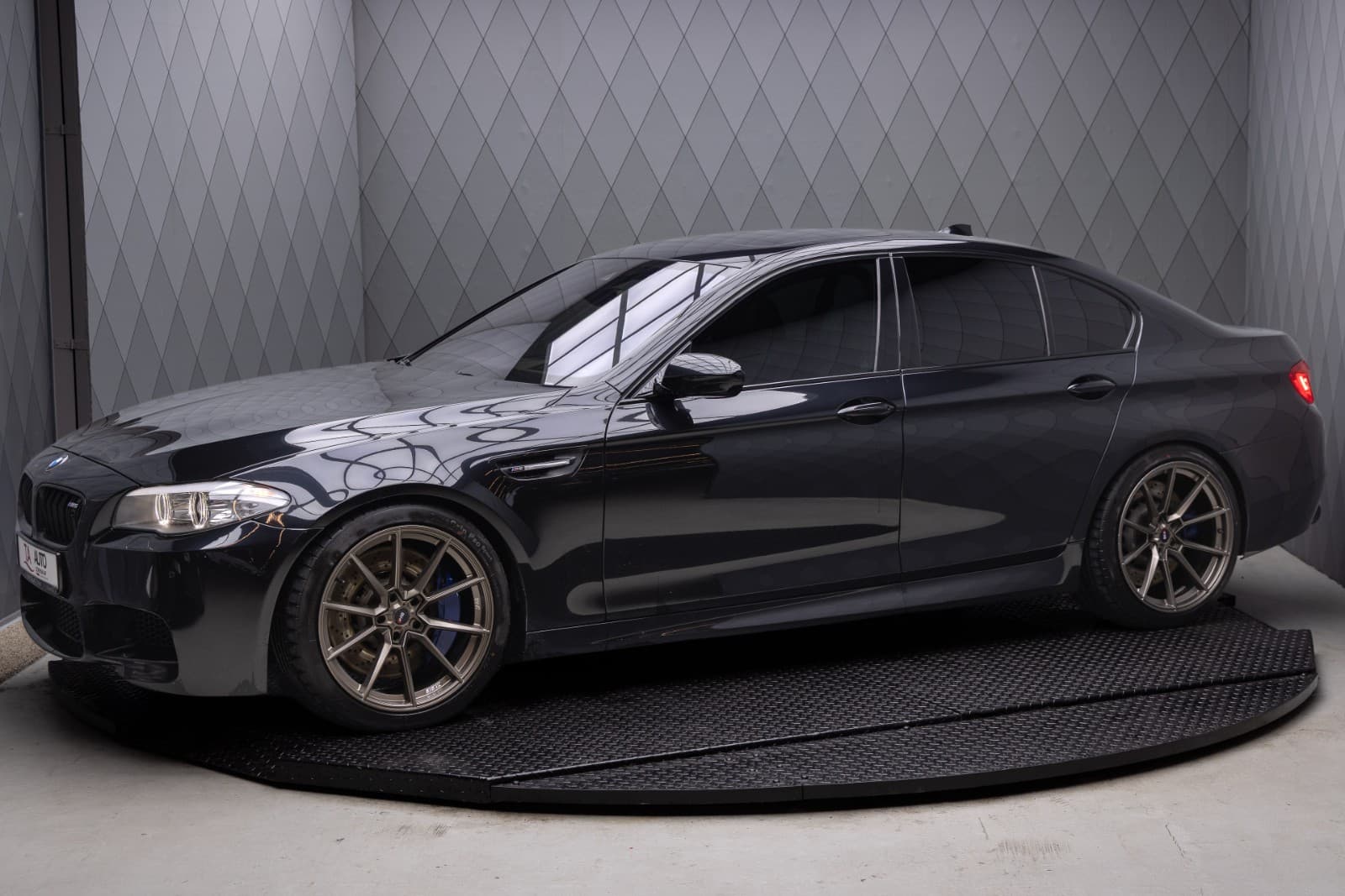 BMW M5 - bilde 2