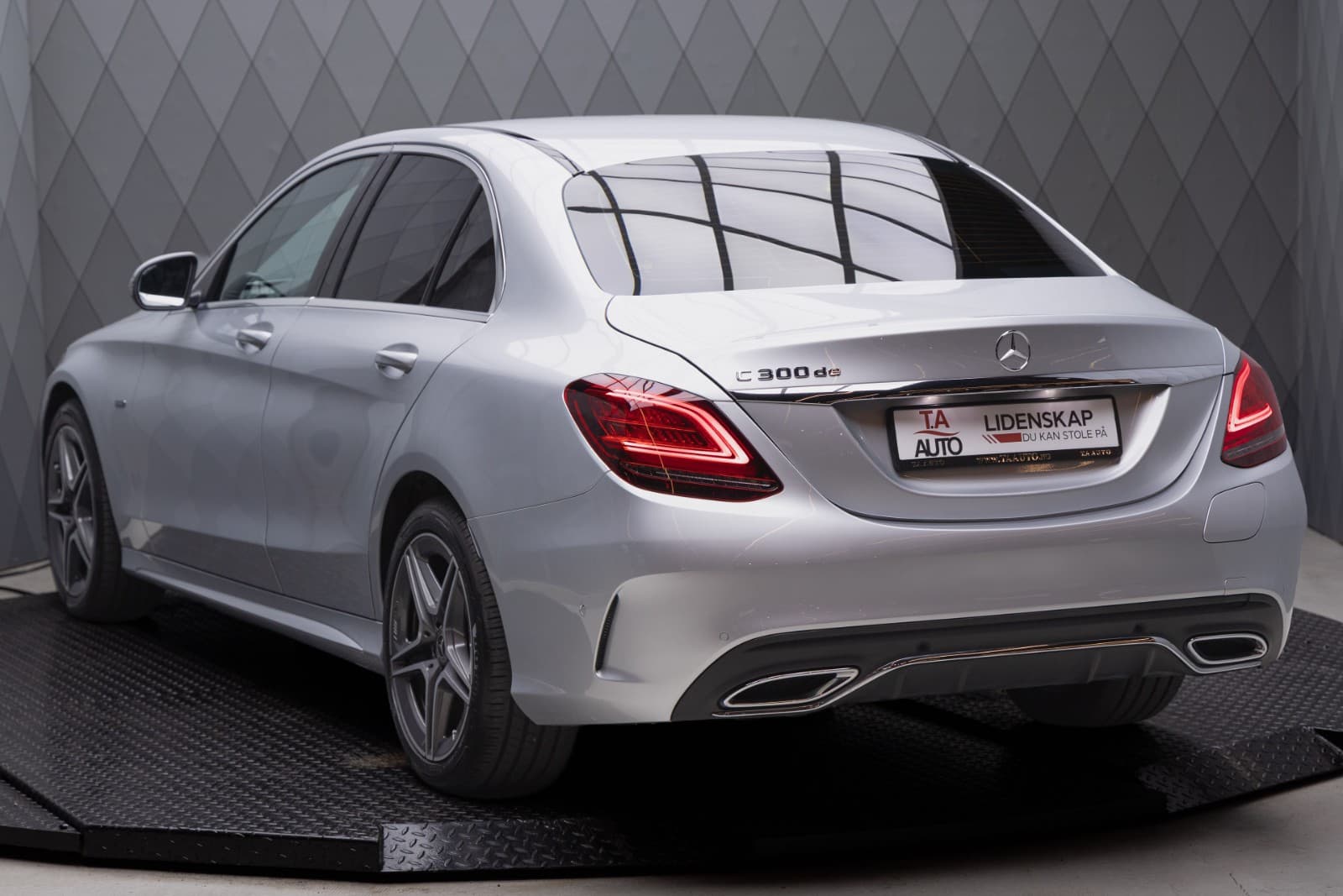 Mercedes-Benz C300 de - bilde 1