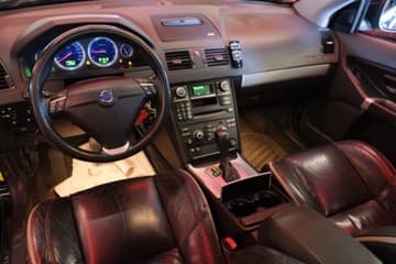 Volvo XC 90 - thumbnail 20