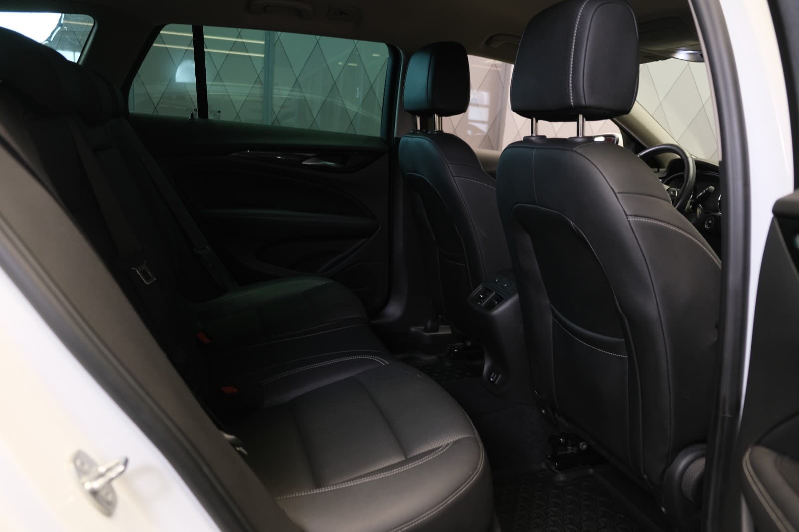 Opel Insignia - bilde 32