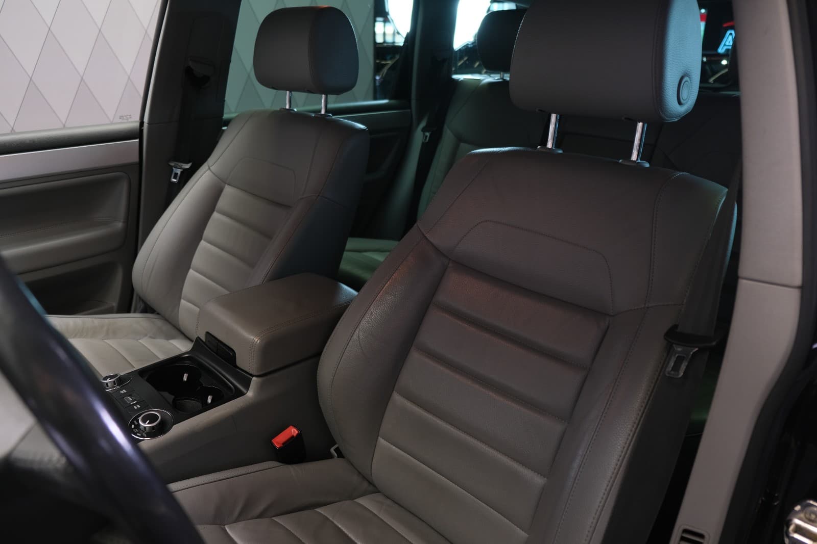 Volkswagen Touareg - bilde 22