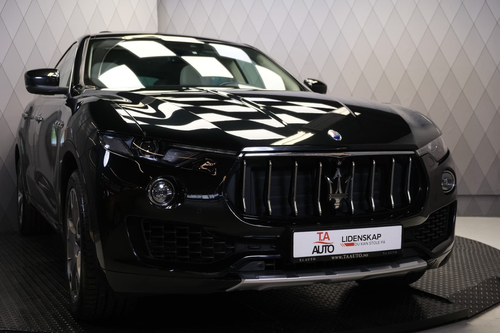 Maserati Levante - bilde 4