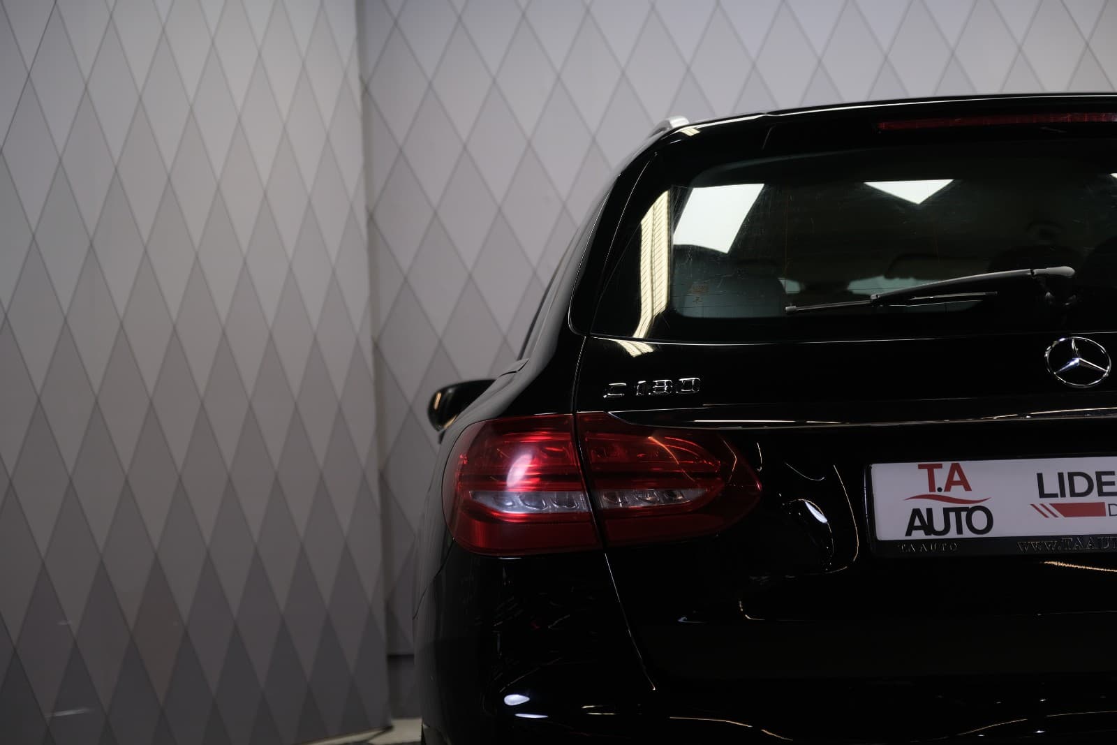 Mercedes-Benz C-Klasse - bilde 6