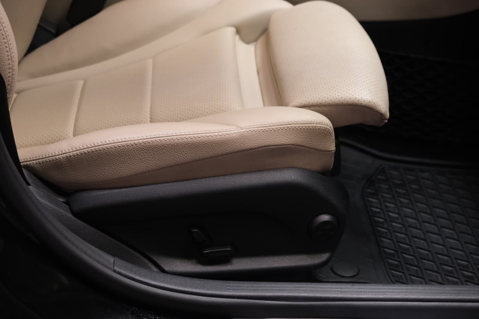 Mercedes-Benz C-Klasse - bilde 14