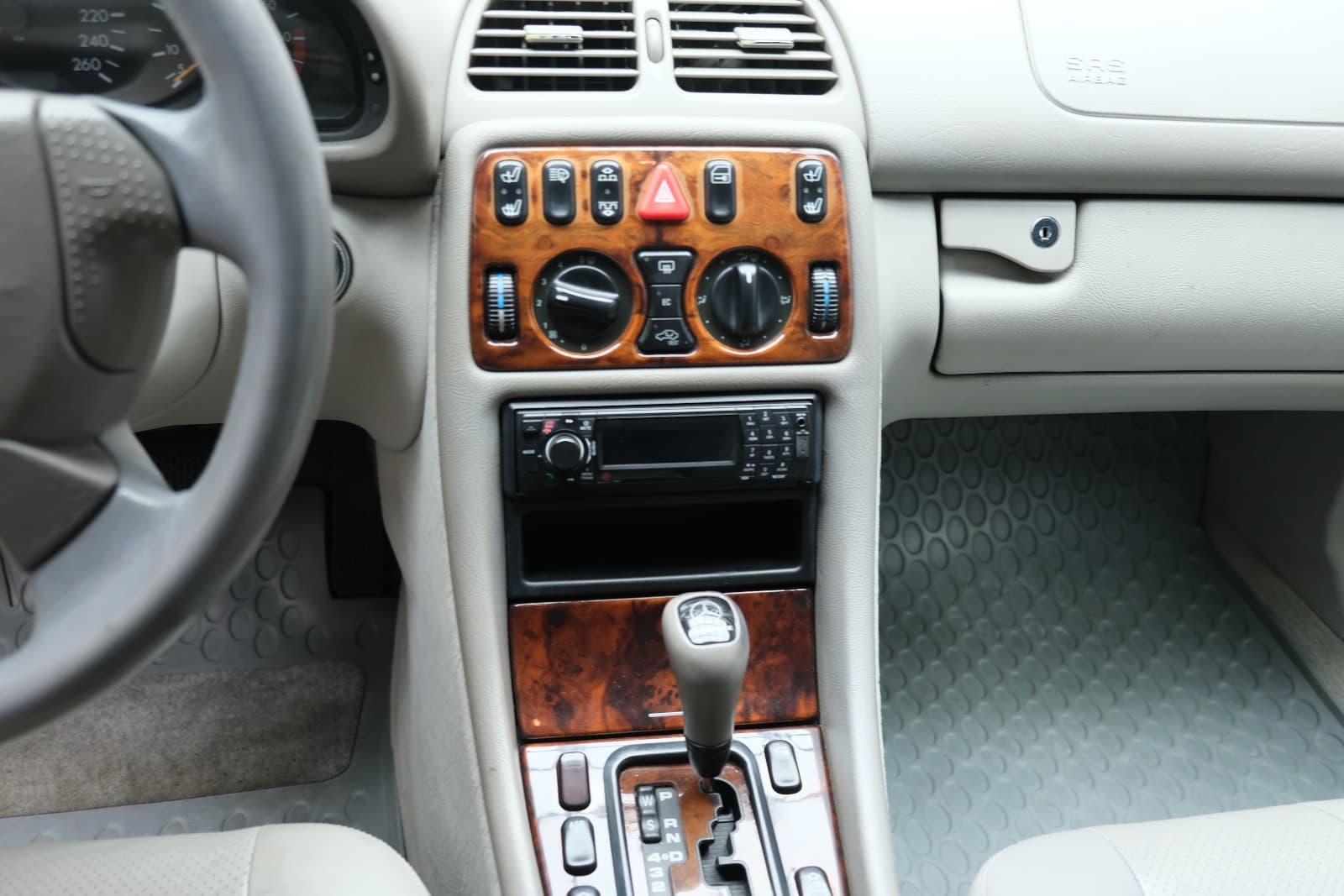 Mercedes-Benz CLK - bilde 15