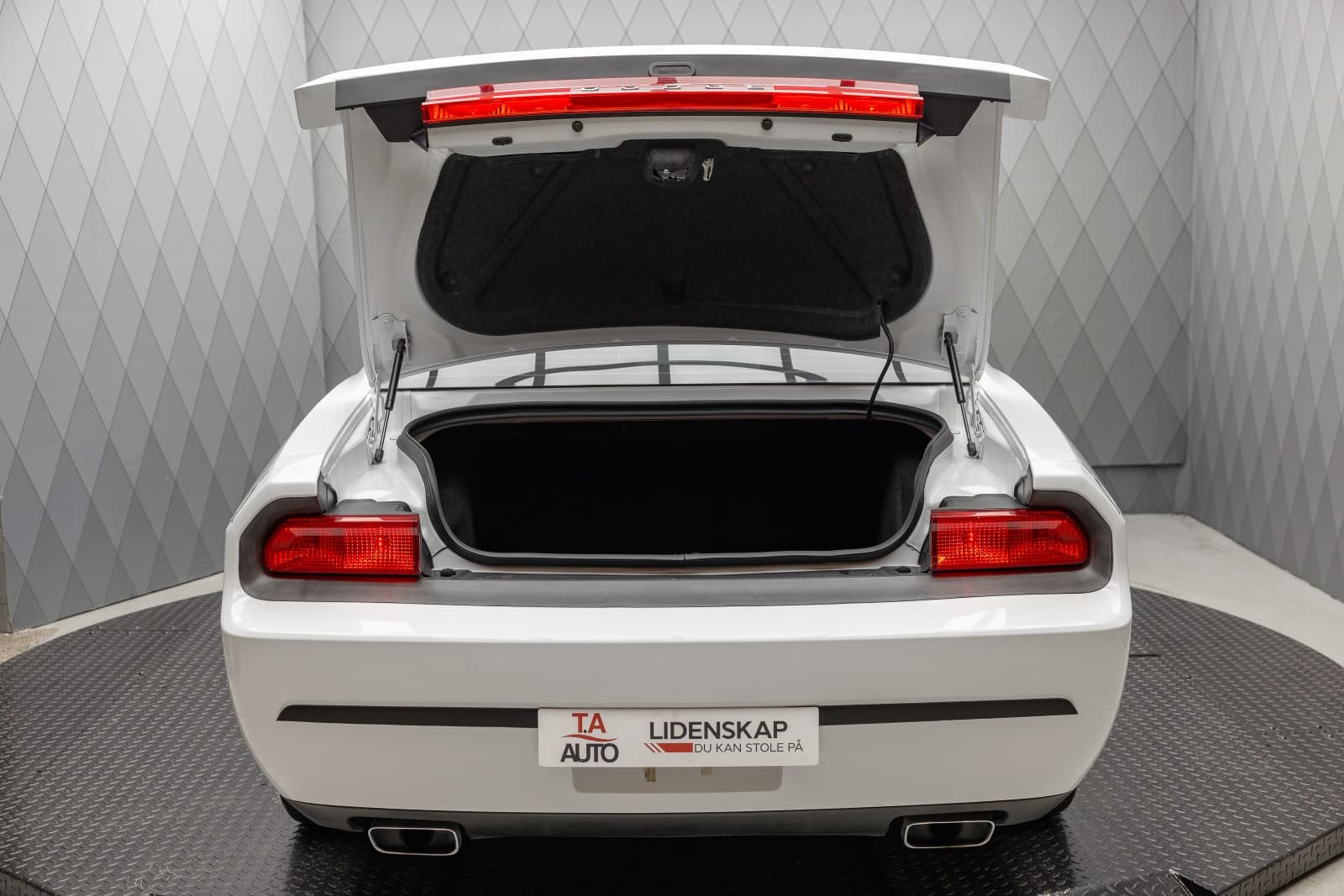 Dodge Challenger - bilde 14