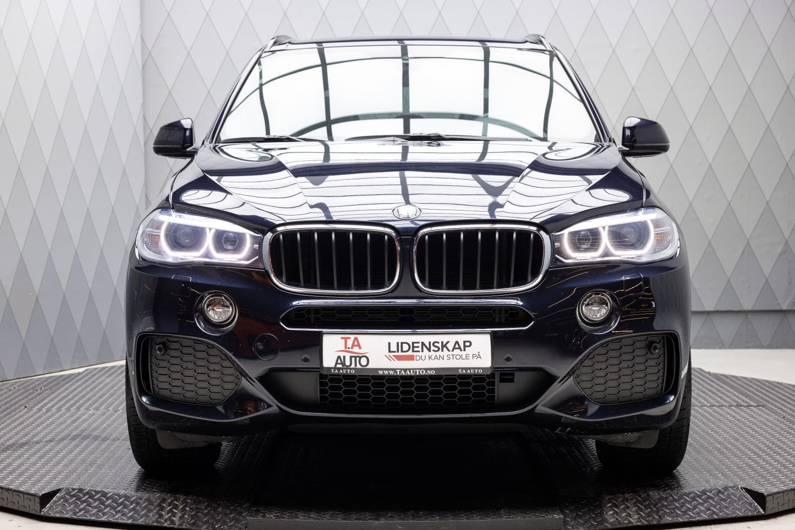 BMW X5 - bilde 4