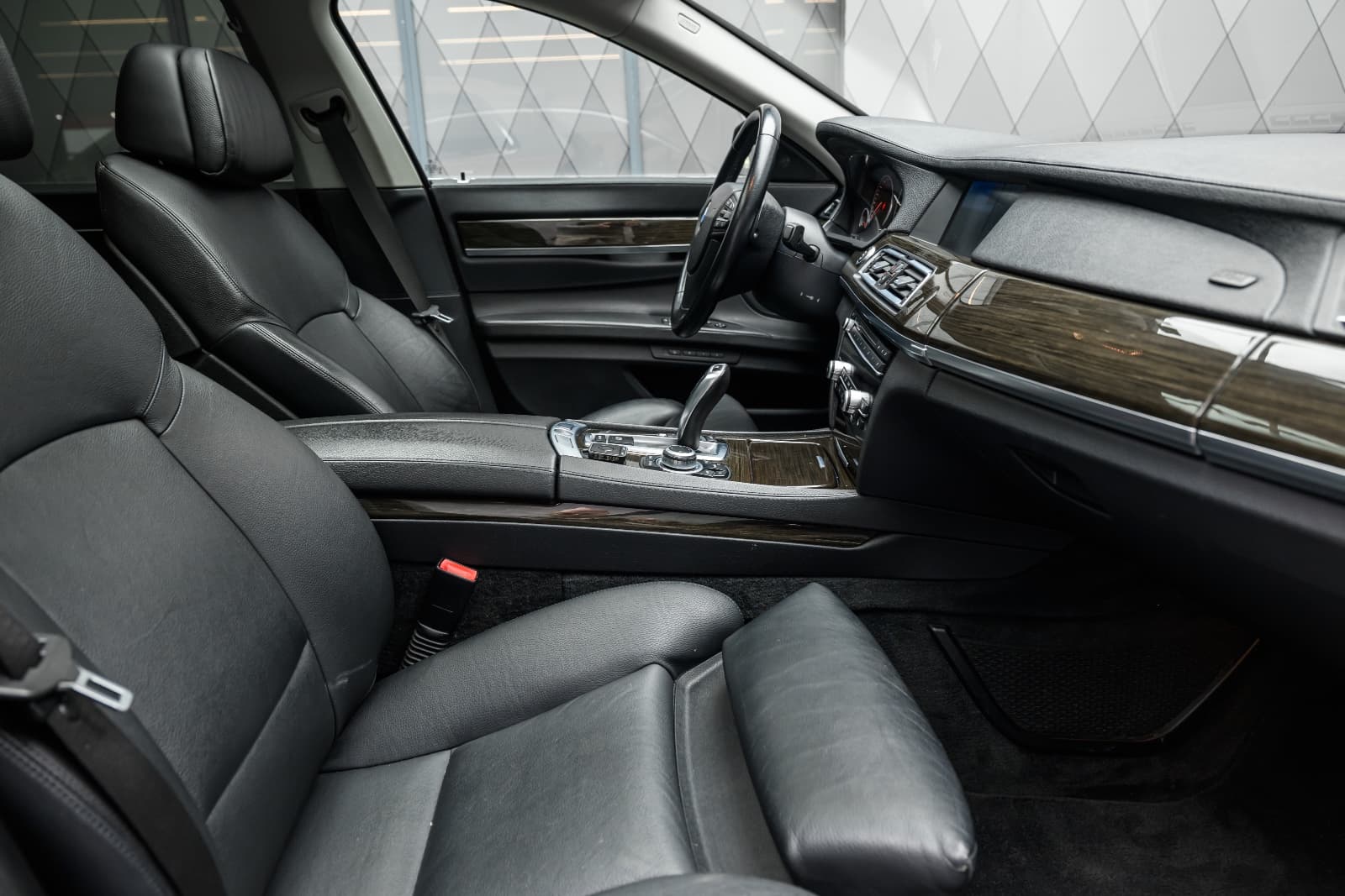 BMW 7-serie - bilde 21