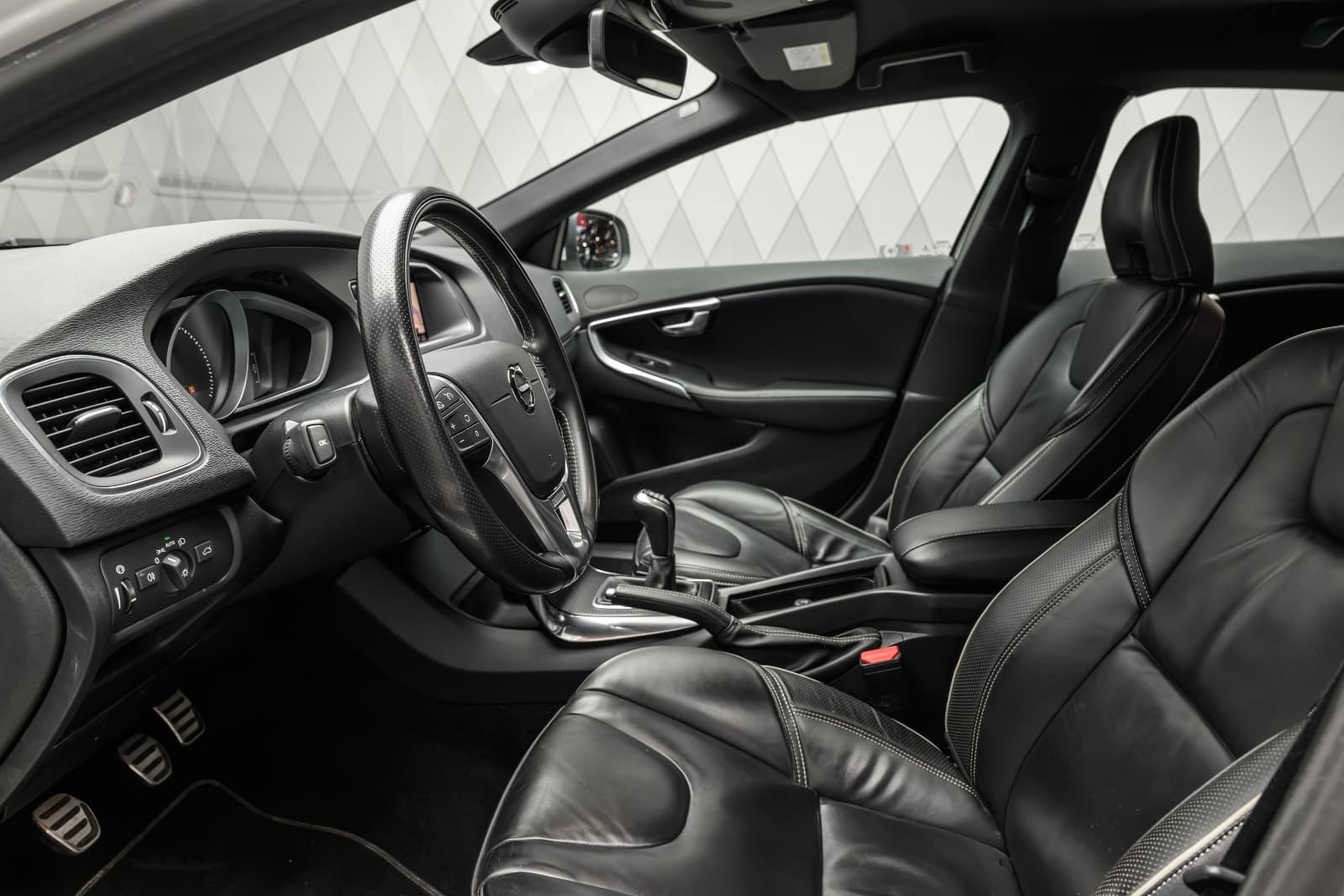 Volvo V40 - bilde 13