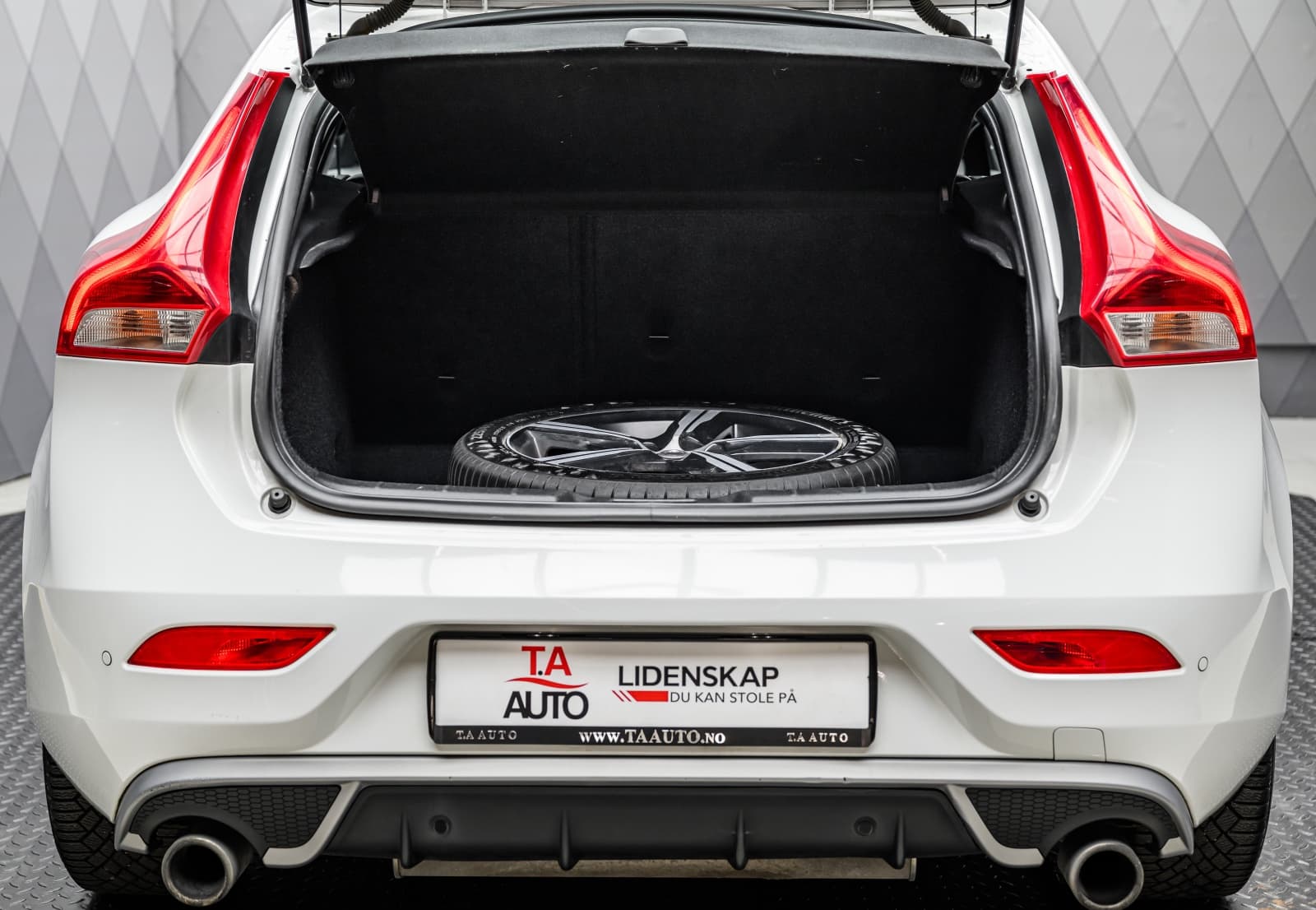 Volvo V40 - bilde 10