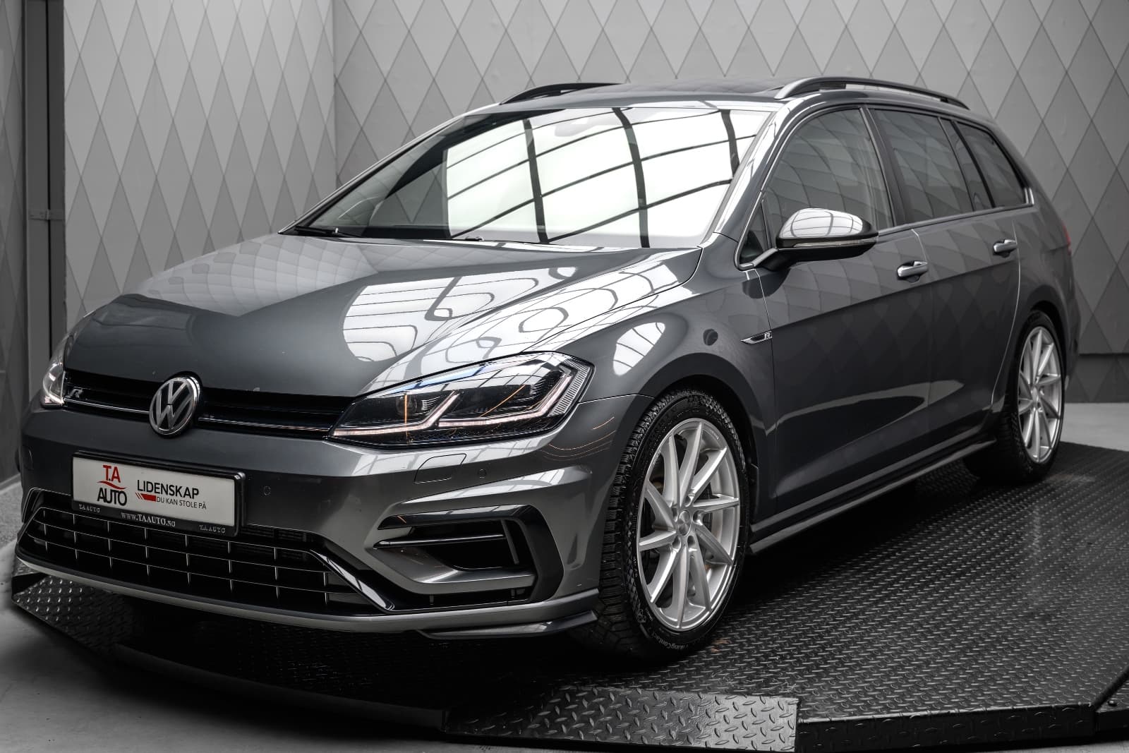 Volkswagen Golf - bilde 2