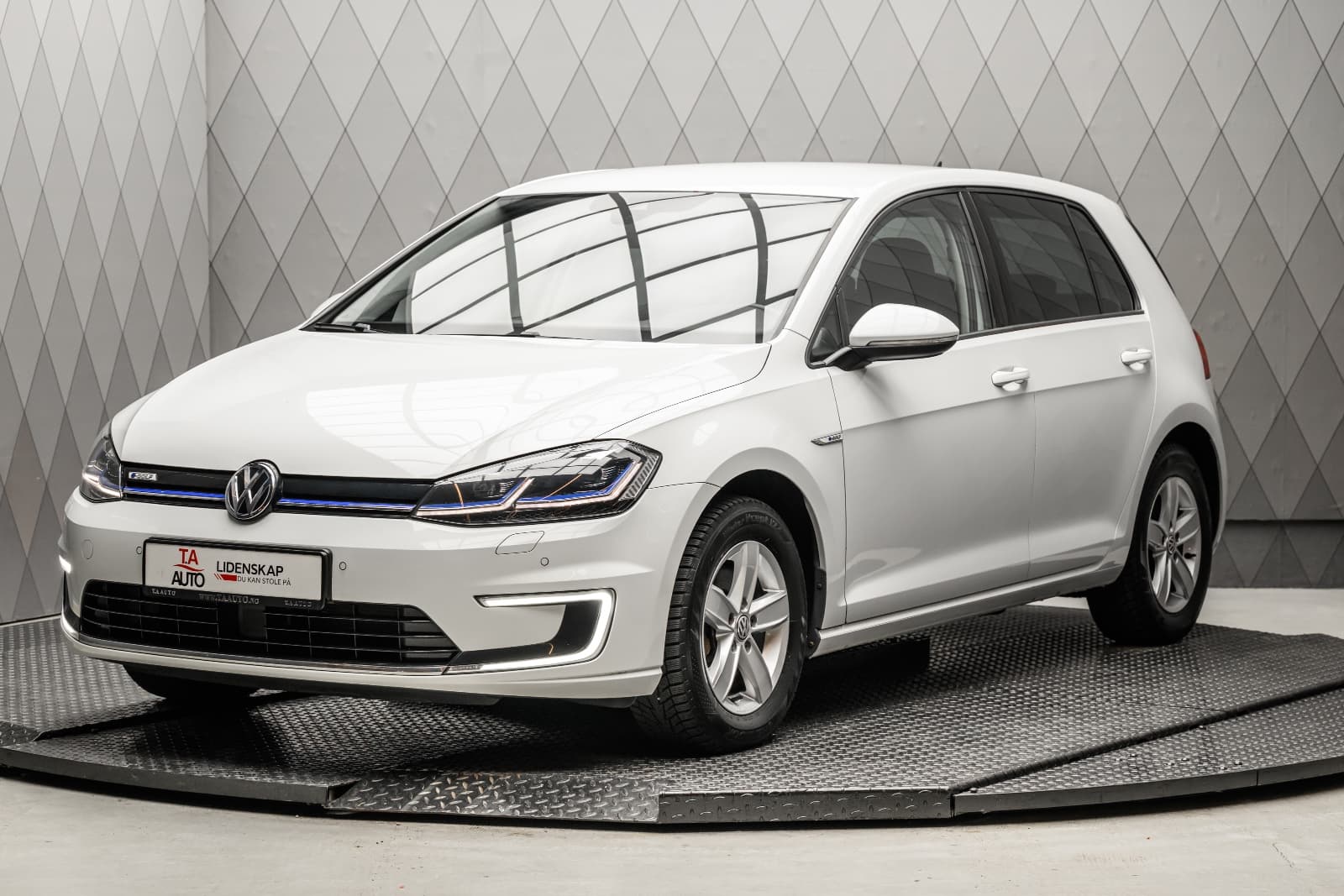 Volkswagen Golf - bilde 2