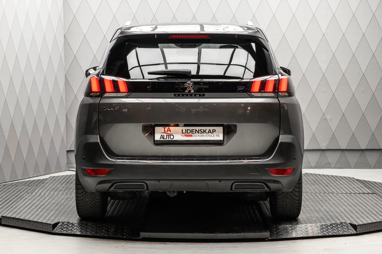 Peugeot 5008 - bilde 6