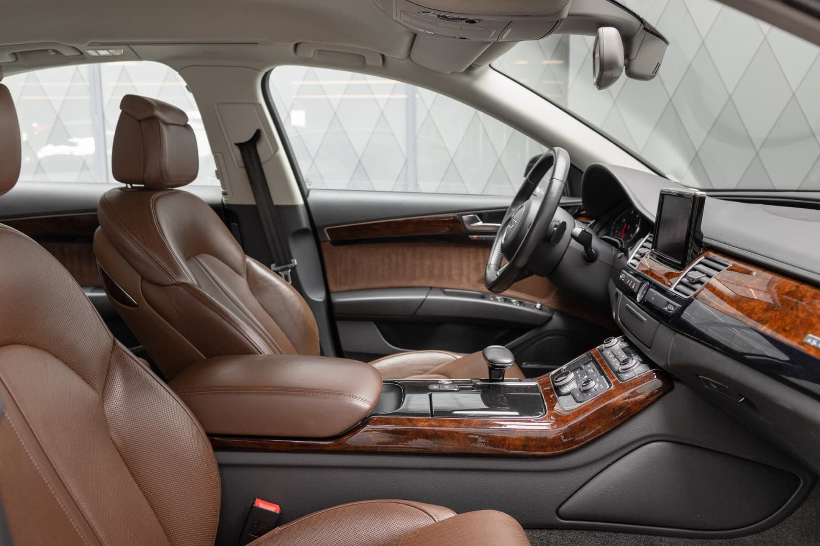 Audi A8 - bilde 24
