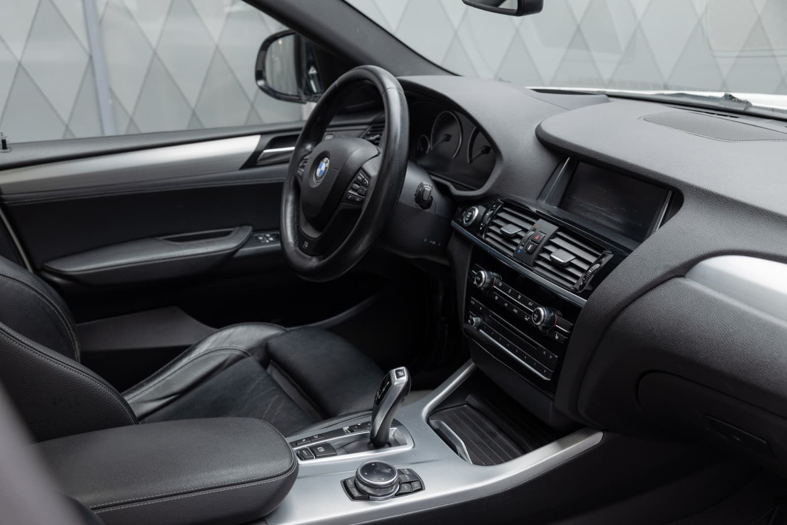 BMW X4 - bilde 25