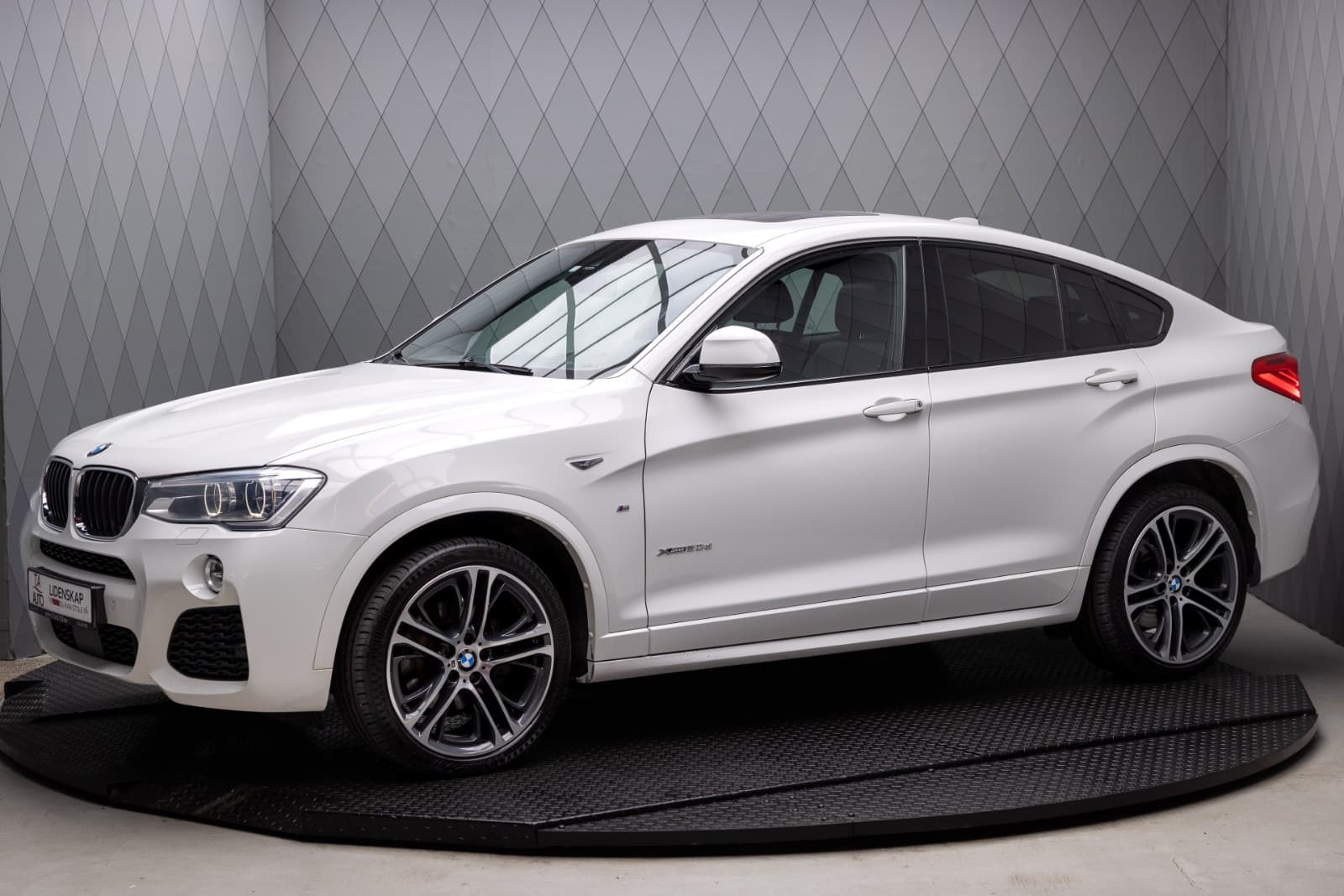 BMW X4 - bilde 2
