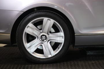 Bentley Continental GTC - thumbnail 10