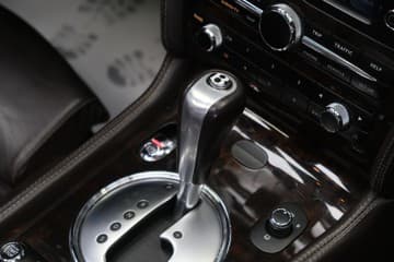 Bentley Continental GTC - thumbnail 25