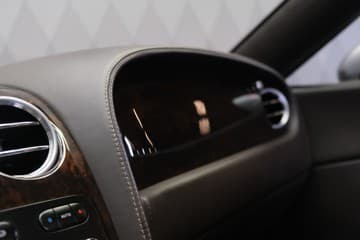 Bentley Continental GTC - thumbnail 34